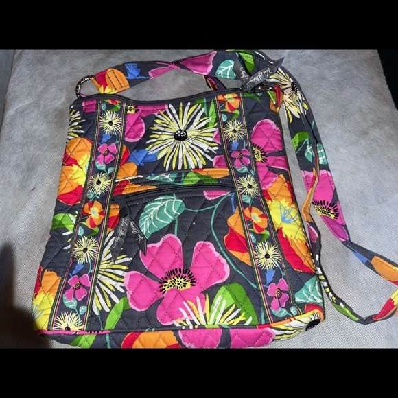 Vera Bradley *Clare Jazzy Blooms* Pattern Set of 8 (Multi-Colored) - Picture 13 of 16